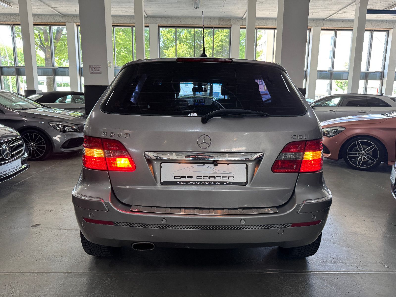 Fahrzeugabbildung Mercedes-Benz B 200 CDI AUTOMATIK SPORTPAKET BI-XENON KAMERA