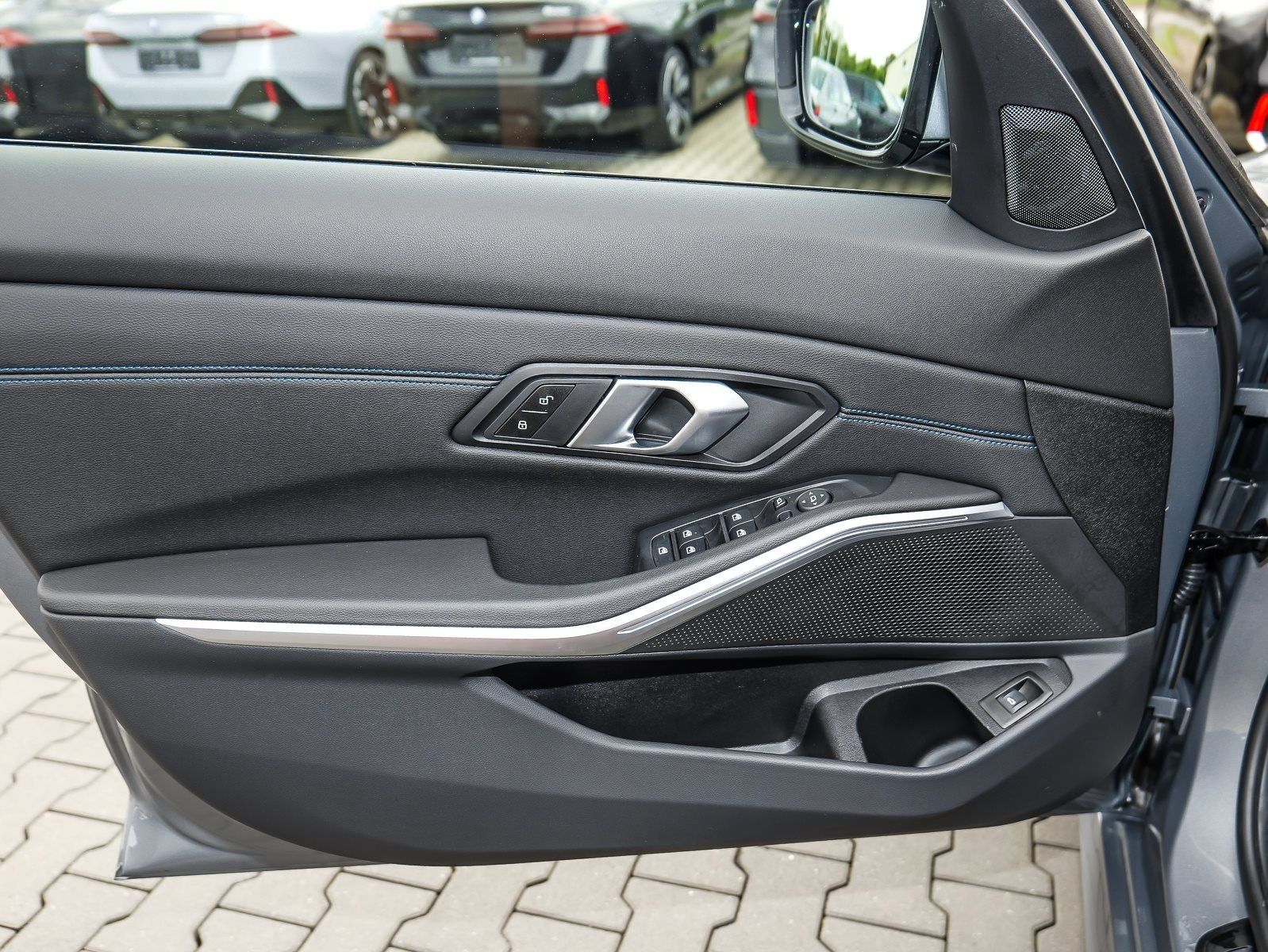 BMW 330 - Bild 18