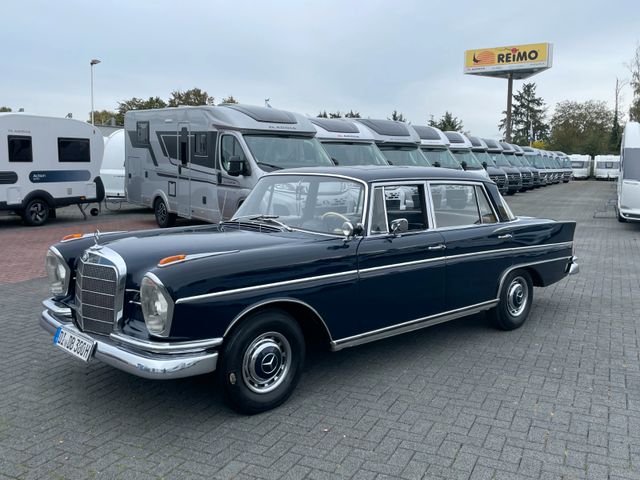 Mercedes-Benz 300 SE Lang W112 Königsflosse,nur 1546 Exemplar!