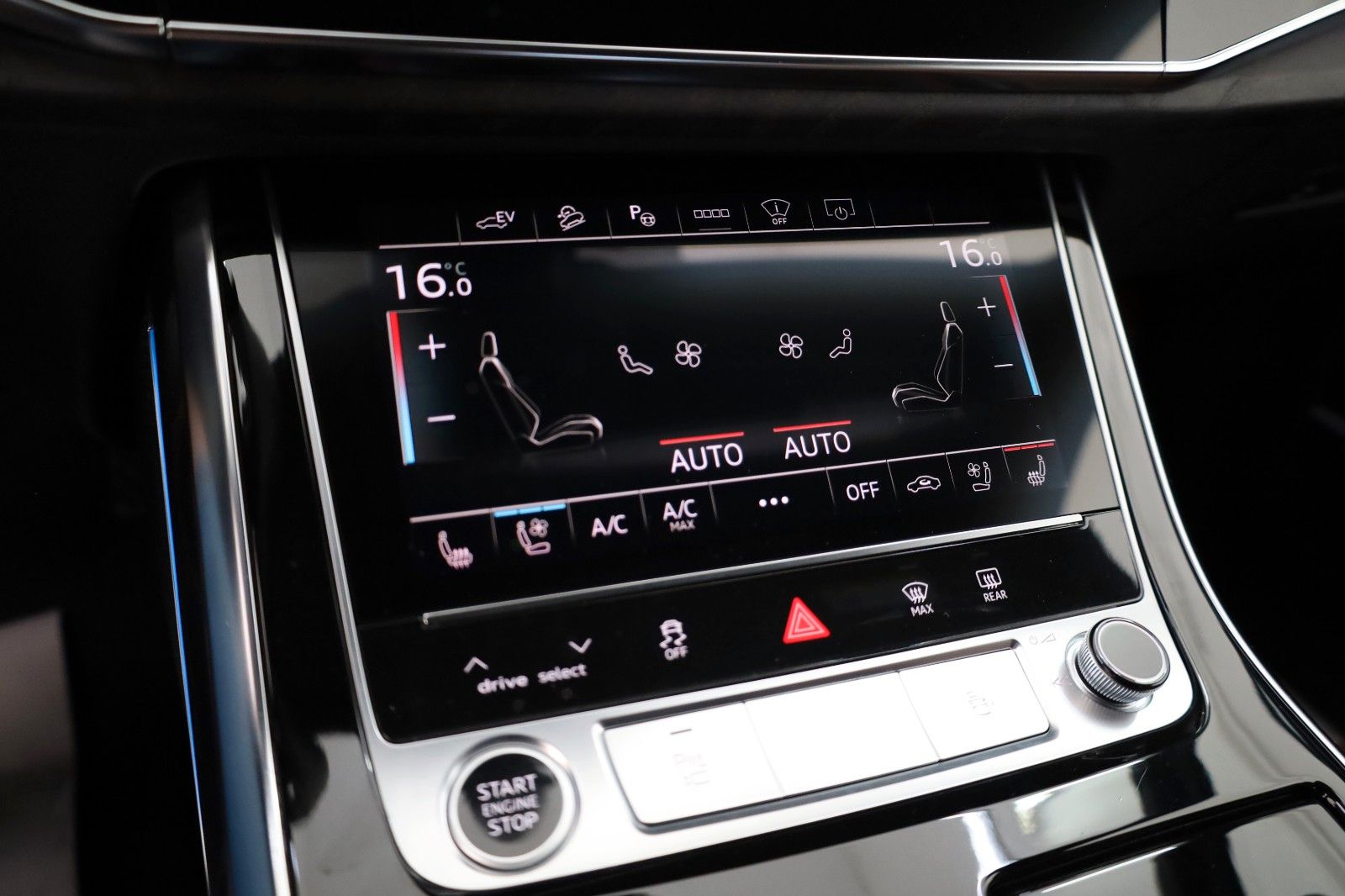 Fahrzeugabbildung Audi Q7 55 TFSIe quattro Leder,Navi,Panorama,Massage