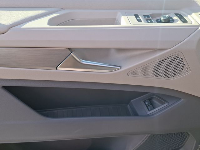 T7 Multivan Life "Edition" Motor: 1,5 l eHybrid 