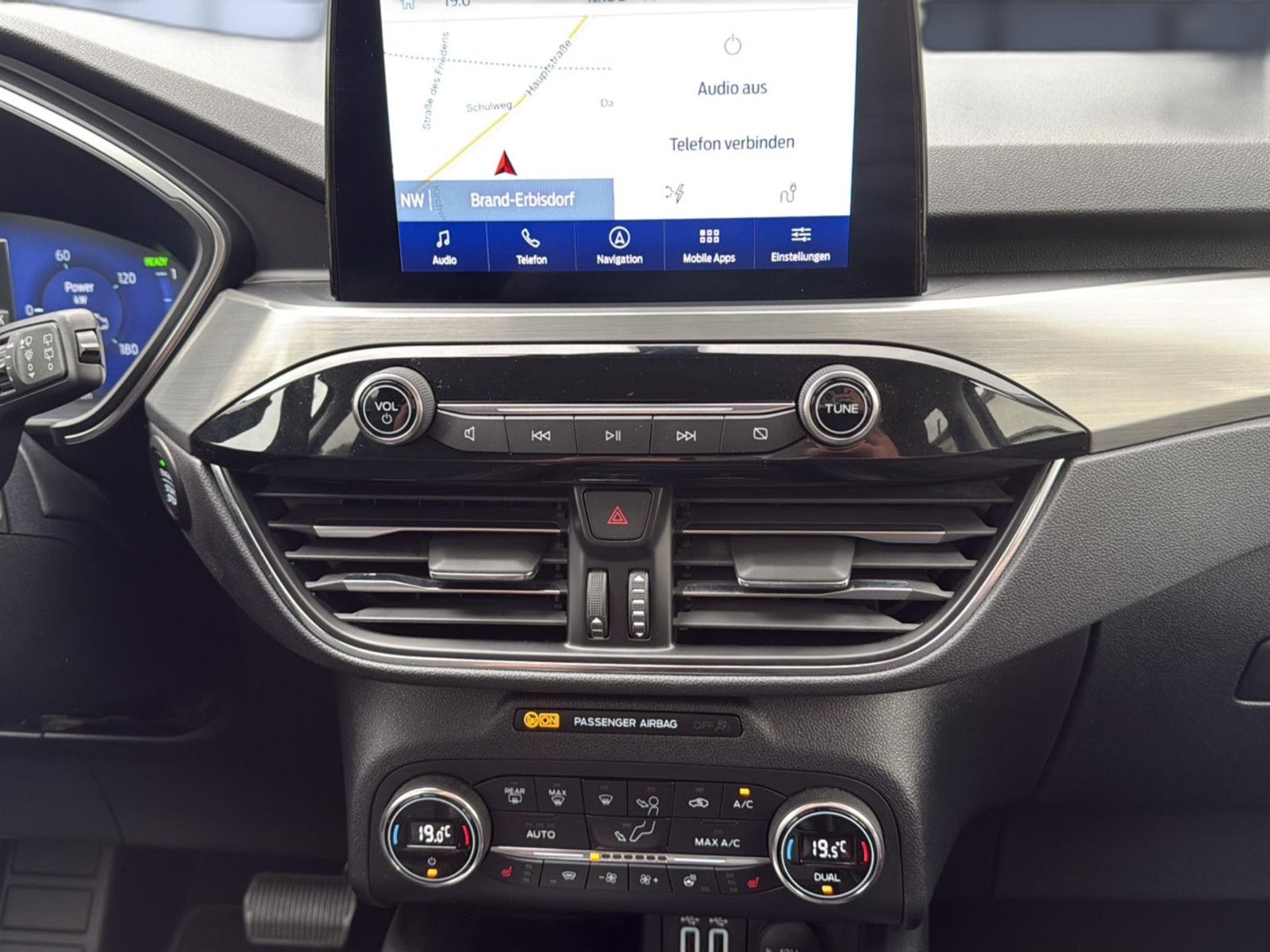 Fahrzeugabbildung Ford Kuga Plug-In Hybrid Titanium -unfallfrei/ 1.Hand