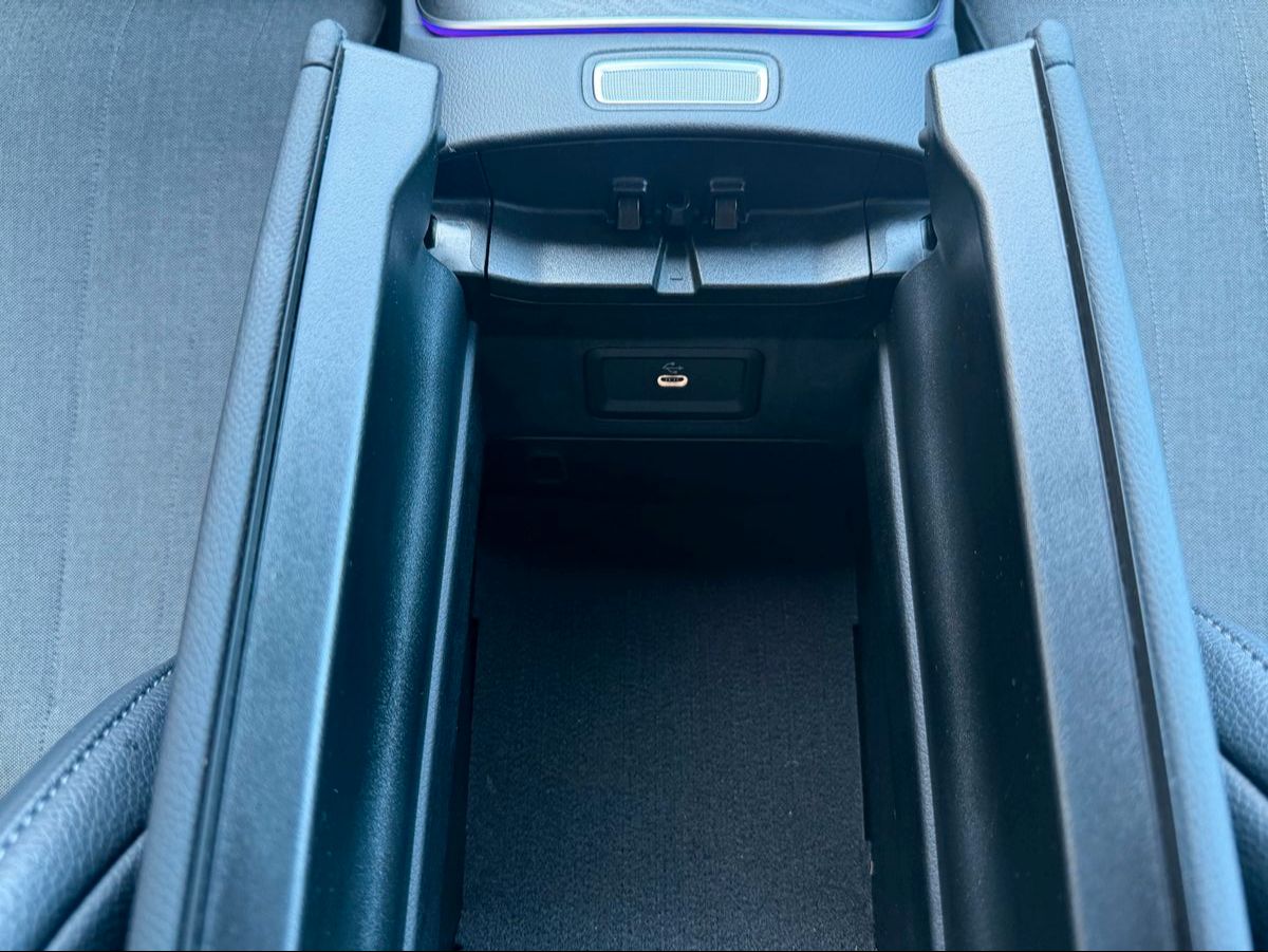Fahrzeugabbildung Mercedes-Benz E 200 T AVANTGARDE+DISTR+MBUX+AHK+KEYL+LED+TOTW+