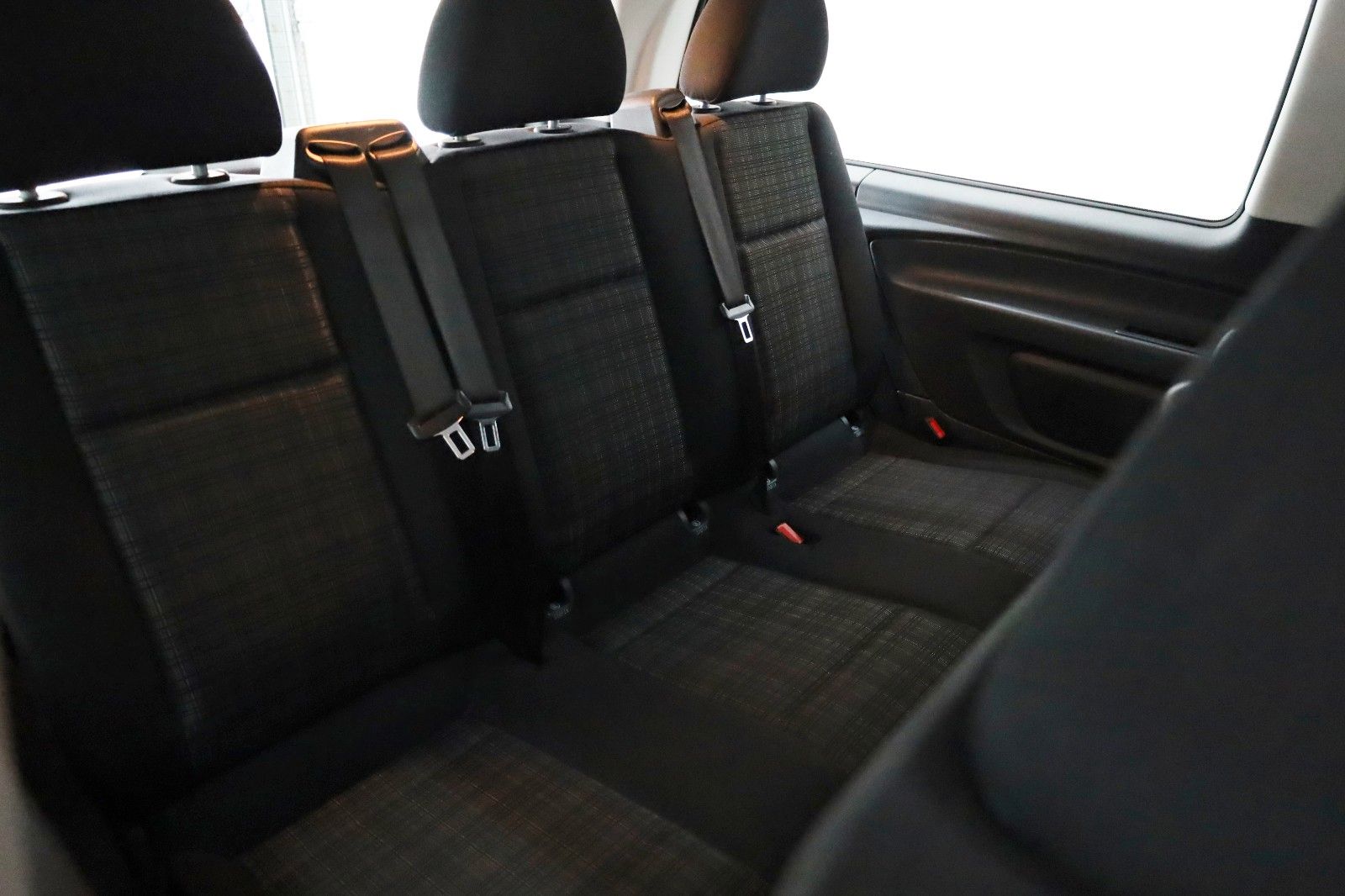 Fahrzeugabbildung Mercedes-Benz Vito Tourer 116 CDI Pro extralang 8 Sitzer,AHK