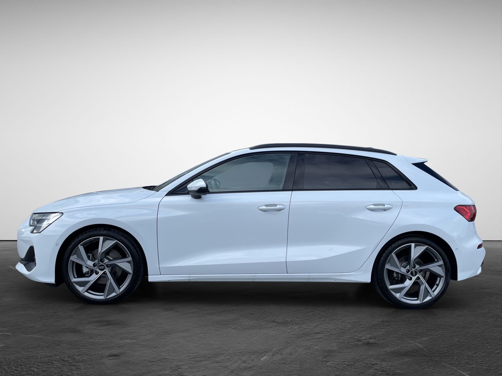 Audi A3 Sportback TFSI S tronic quattro advanced  AHK imagem 3