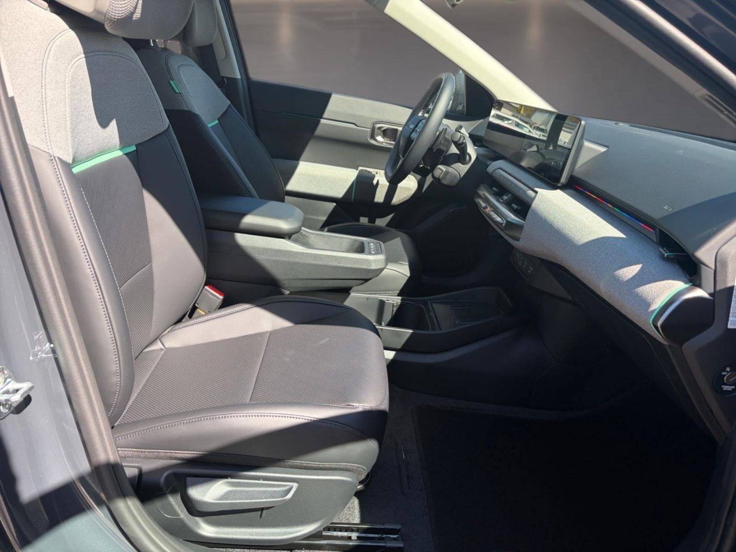 Fahrzeugabbildung Kia EV4 150 kW Earth 81 FWD EARTH UP TE WIC DWP Navi