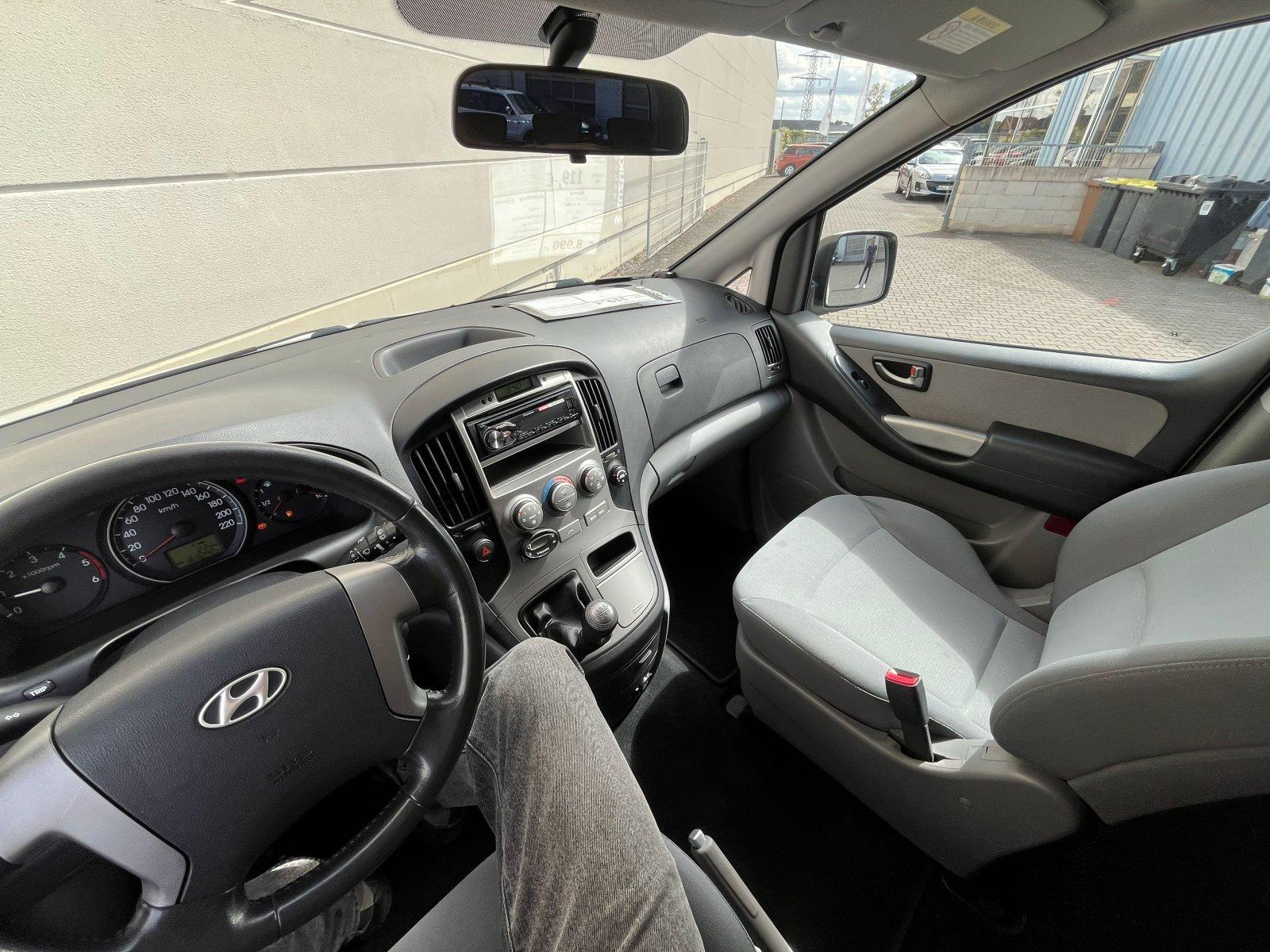 Hyundai H-1 2.5 CRDI Travel | 8-Sitzer | Klima |