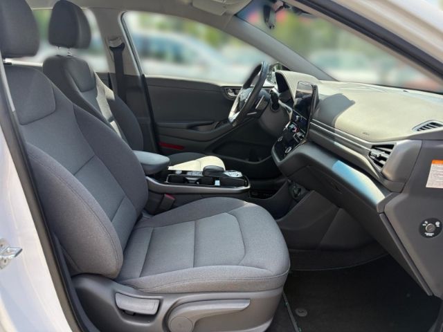 Fahrzeugabbildung Hyundai IONIQ Trend Elektro +KLIMA+NAVI+RFK+PDC+UVM+
