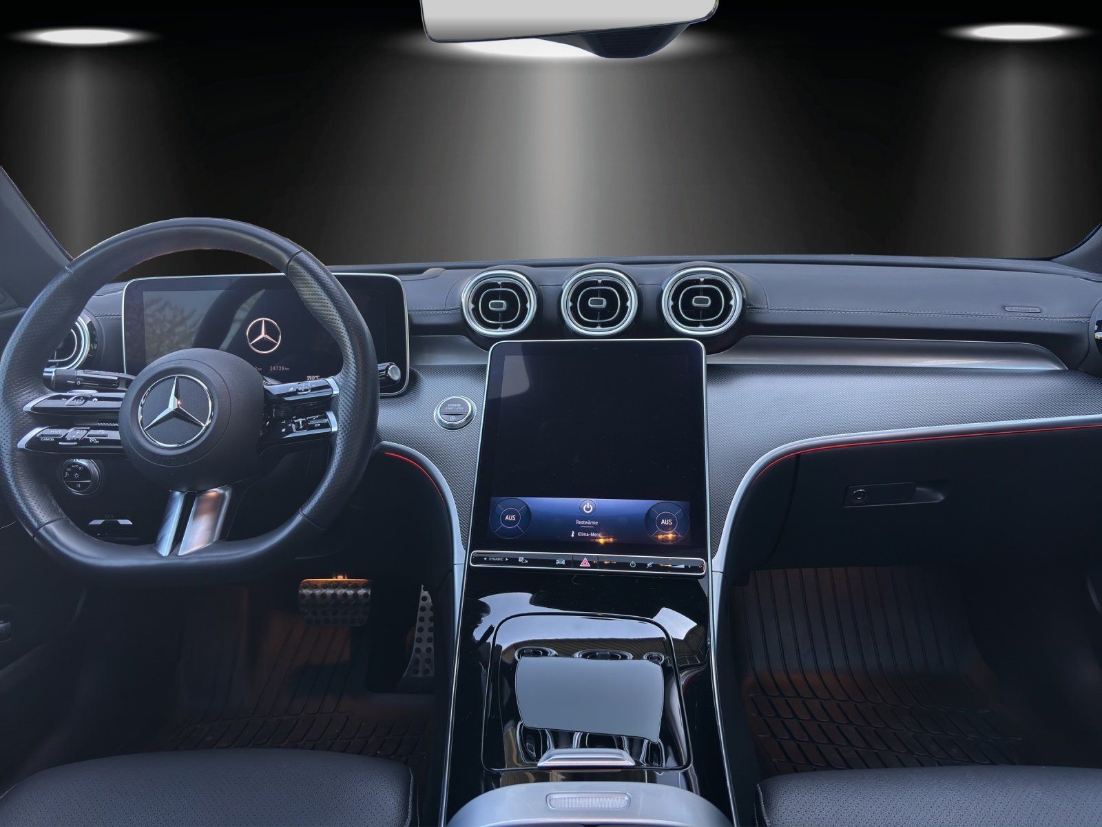 Fahrzeugabbildung Mercedes-Benz C300 d 4M AMG Pano DSITRO Massage HUD KeyGo Memo