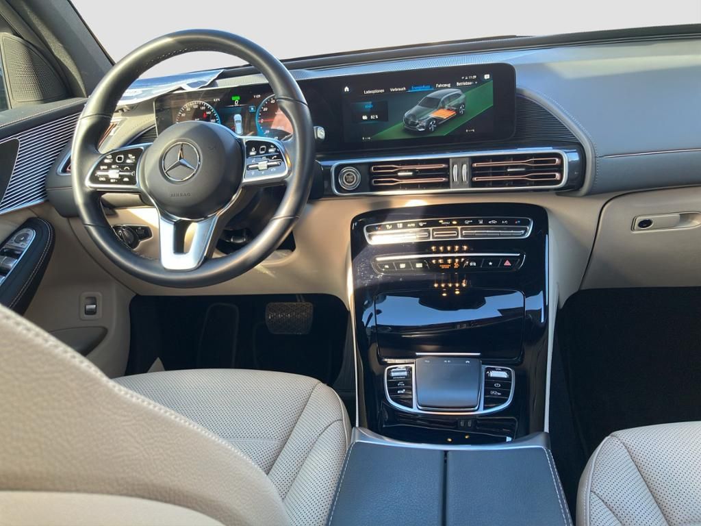 Fahrzeugabbildung Mercedes-Benz EQC 400 4MATIC SD*AHK*HUD*KeyLess*ParkAss*360°