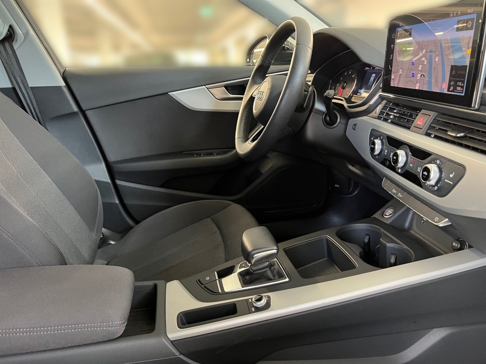 Audi A4 - Bild 13