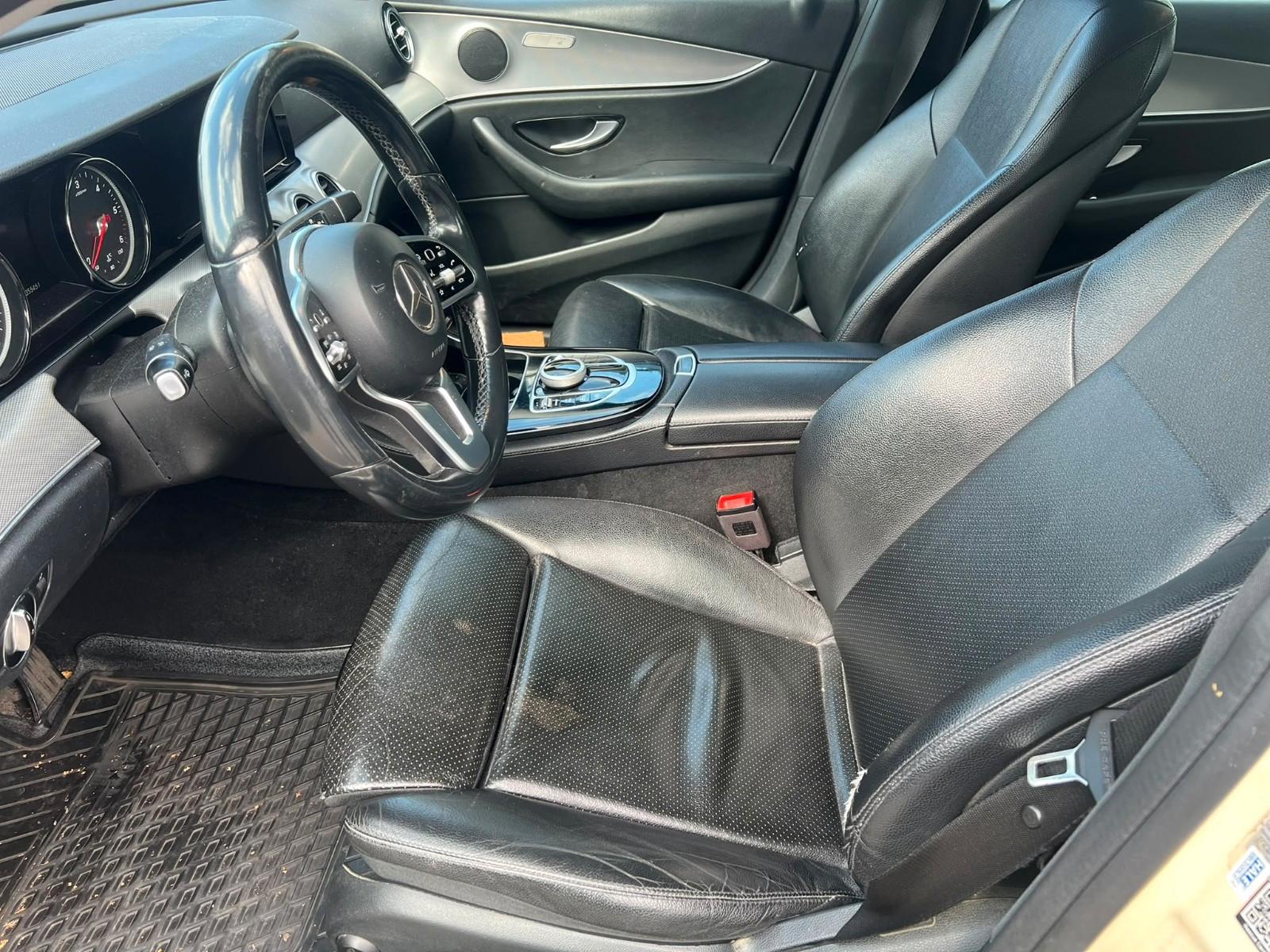 Mercedes-Benz E 220 E Limousine Taxi