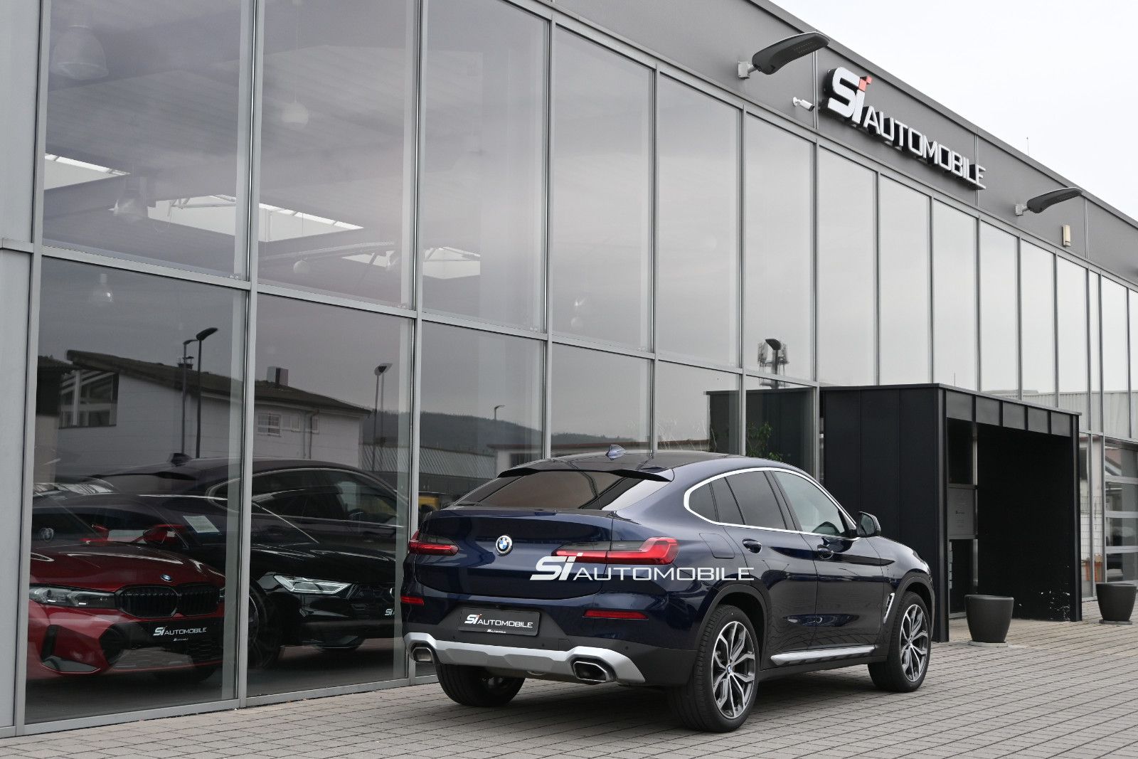 Fahrzeugabbildung BMW X4 xDr30d °UVP 92.400€°ACC°AHK°STHZG°INDIVIDUAL°