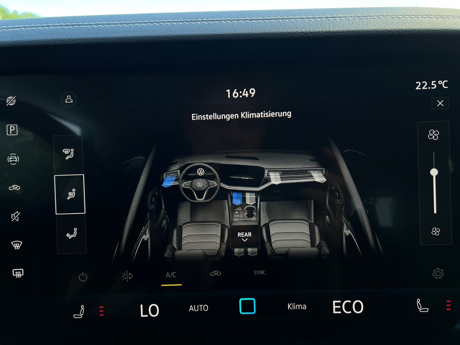 Fahrzeugabbildung Volkswagen Touareg 3.0 TDI 4MOTION *AHK, Luft, ACC, 19''-LM