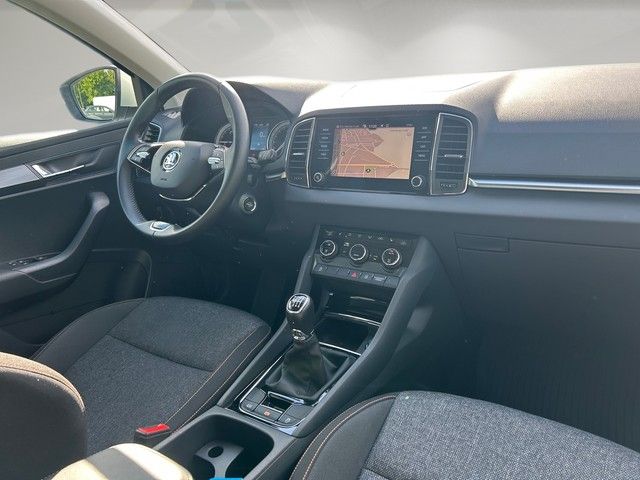 Fahrzeugabbildung SKODA Karoq 2.0TDI Clever LED+TEMPOMAT+AHK+NAVI+++