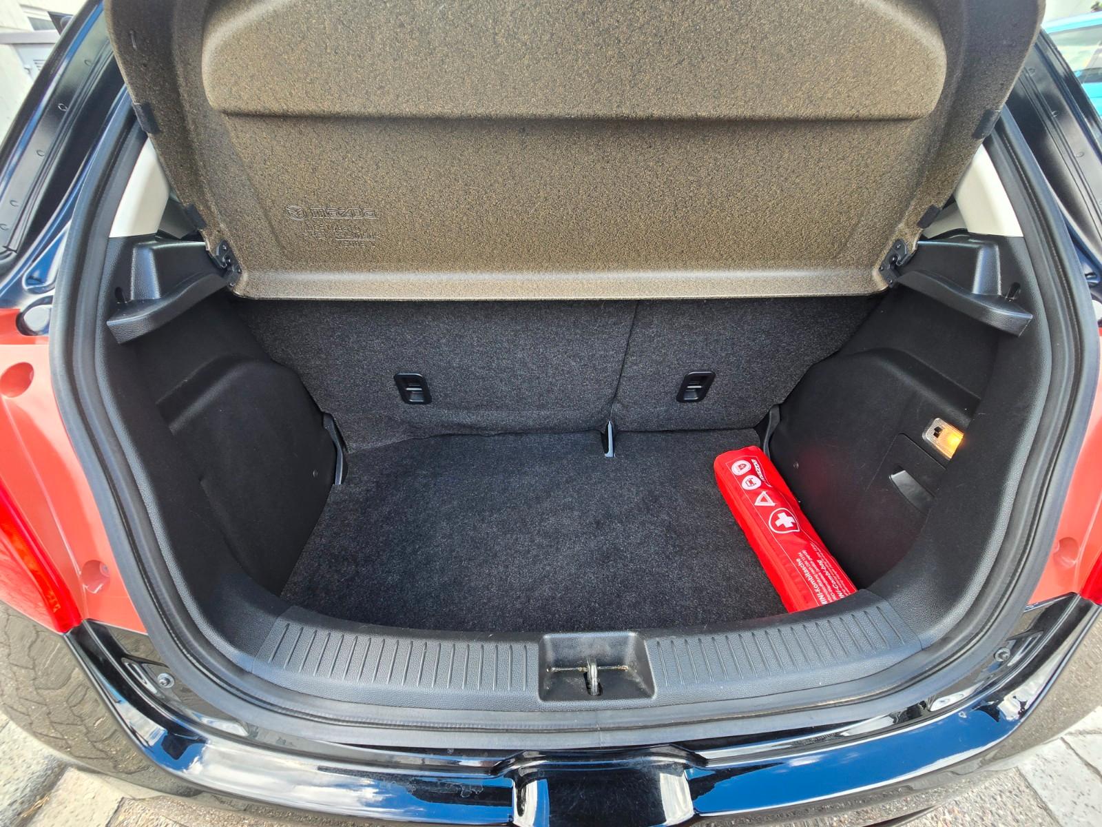 Mazda 2 Lim. 1.3  Active