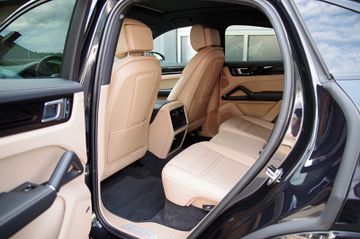 Porsche Cayenne Coupe*1.Hand,PZ-Scheckheft,Approved1125