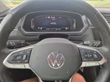 Volkswagen Tiguan Allspace - 8