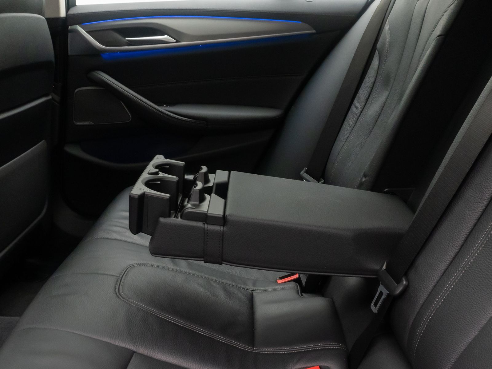 Fahrzeugabbildung BMW 540d xD Luxury Line Panorama H/K HUD Bel&uuml;ftung