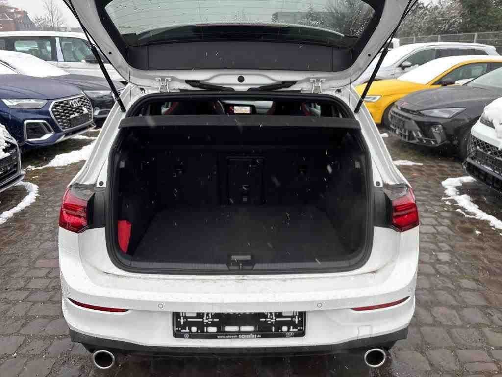 Fahrzeugabbildung Volkswagen Golf GTI *Panodach*Navi*PDC*Sitzhzg*ACC*LED*DAB*