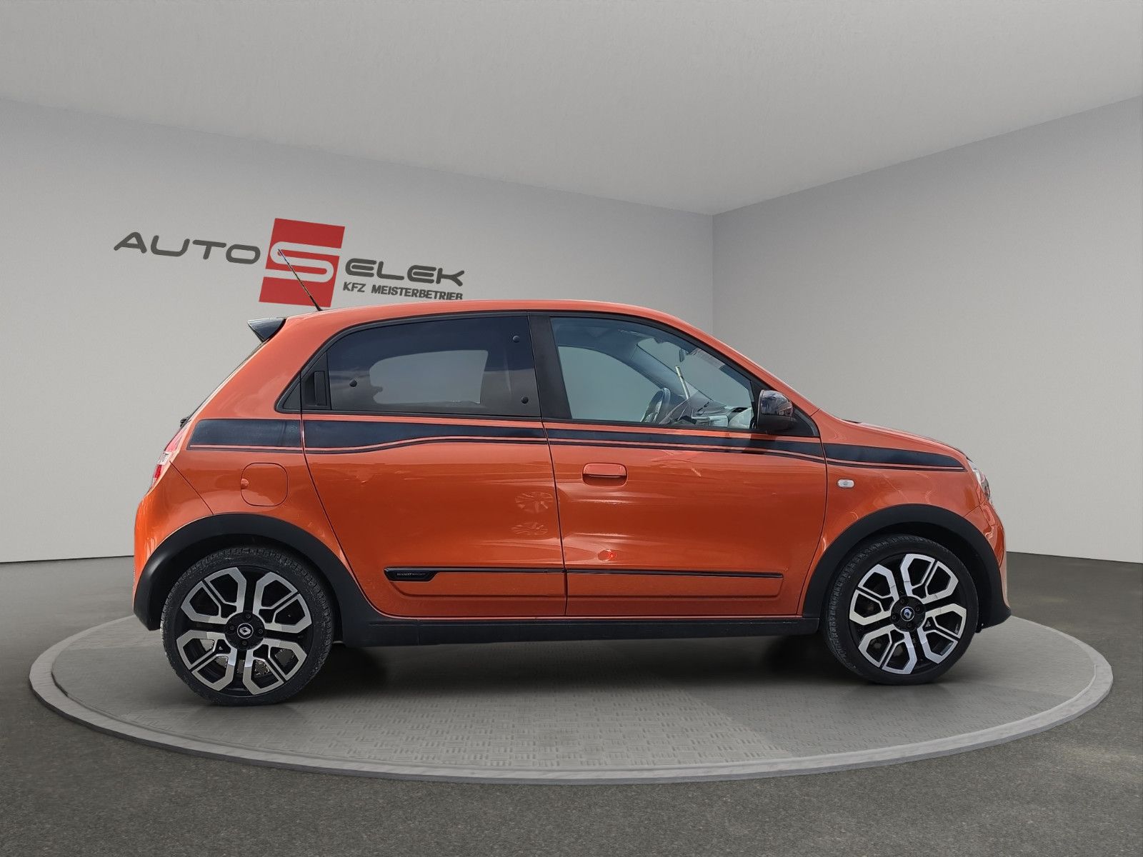 Fahrzeugabbildung Renault Twingo GT Tempomat SHZ PDC TÜV NEU