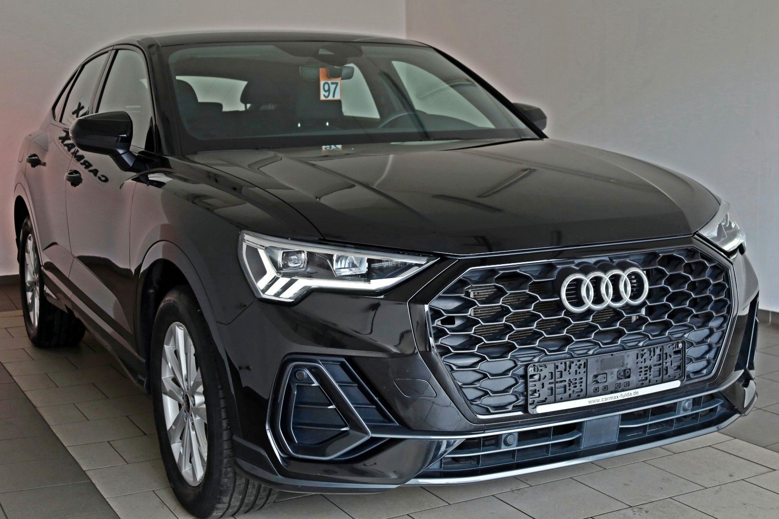 Fahrzeugabbildung Audi Q3 Sportback 45 TFSI e, Leder,Navi,SH,Kamera,AHK