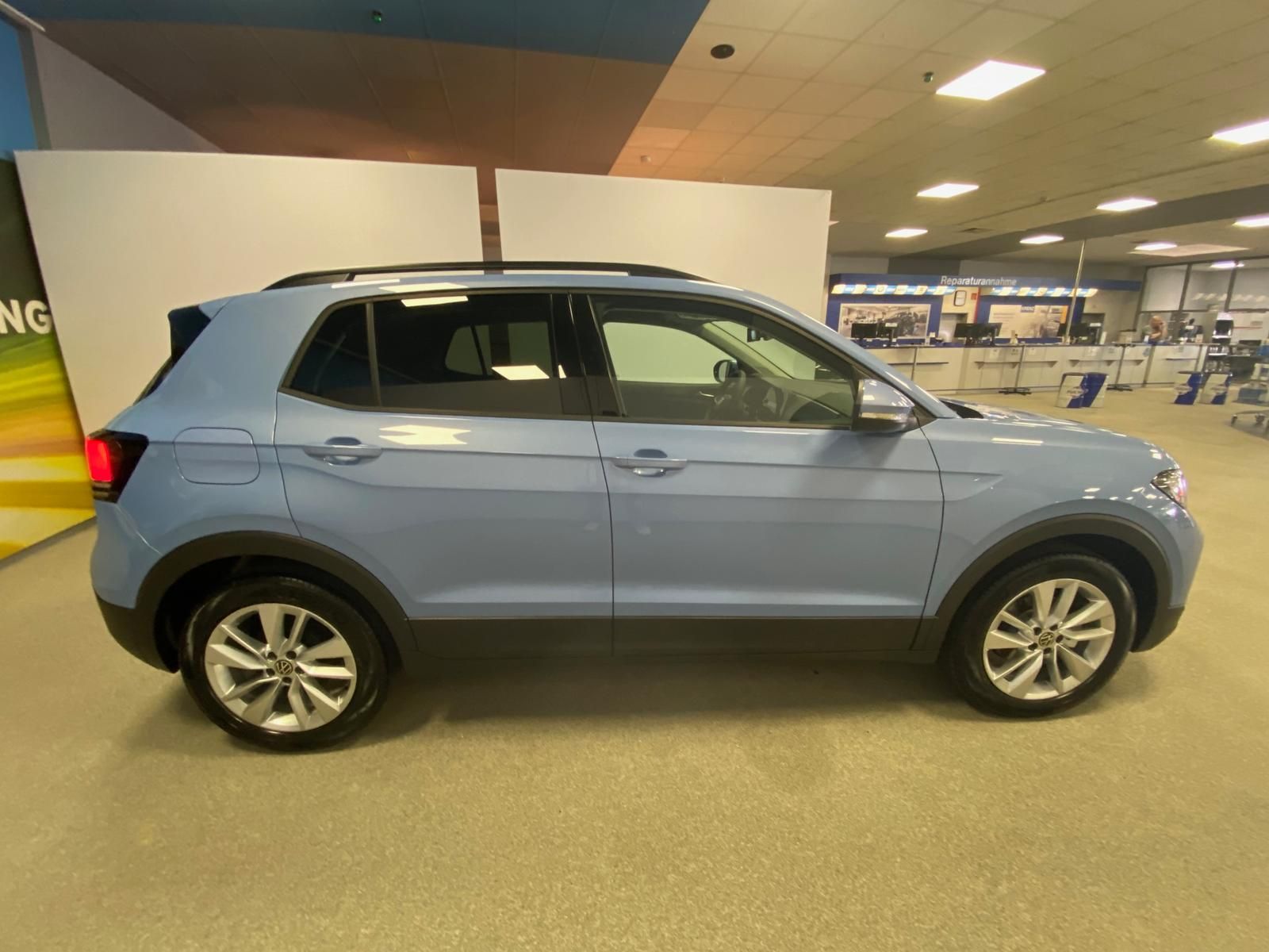 Fahrzeugabbildung Volkswagen T-Cross 1.0 TSI Life+APP+ACC+TOTWINKEL+KAMERA+++