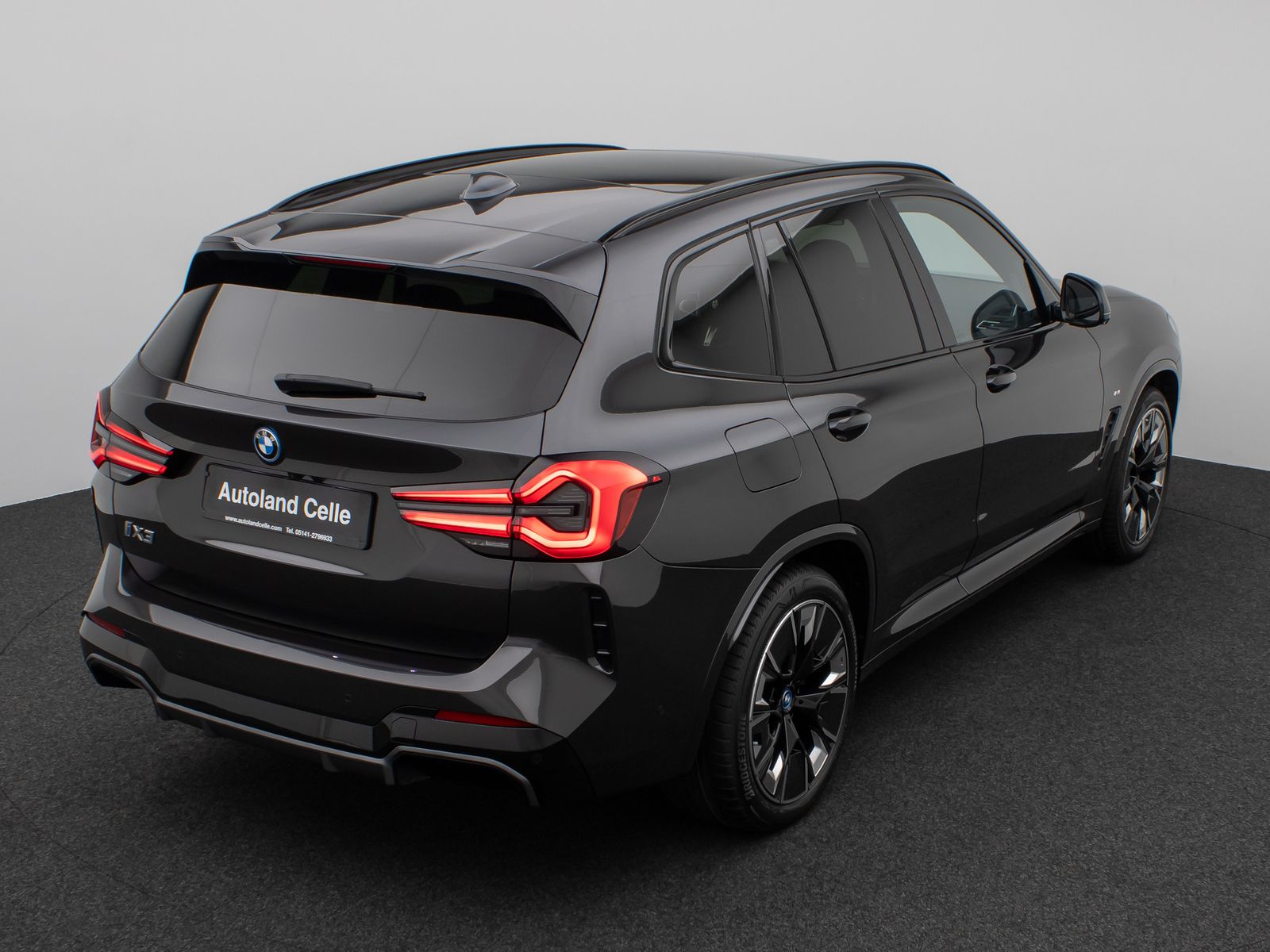 Fahrzeugabbildung BMW iX3 Impressive M Sport Panorama 360°HUD DAB H/K