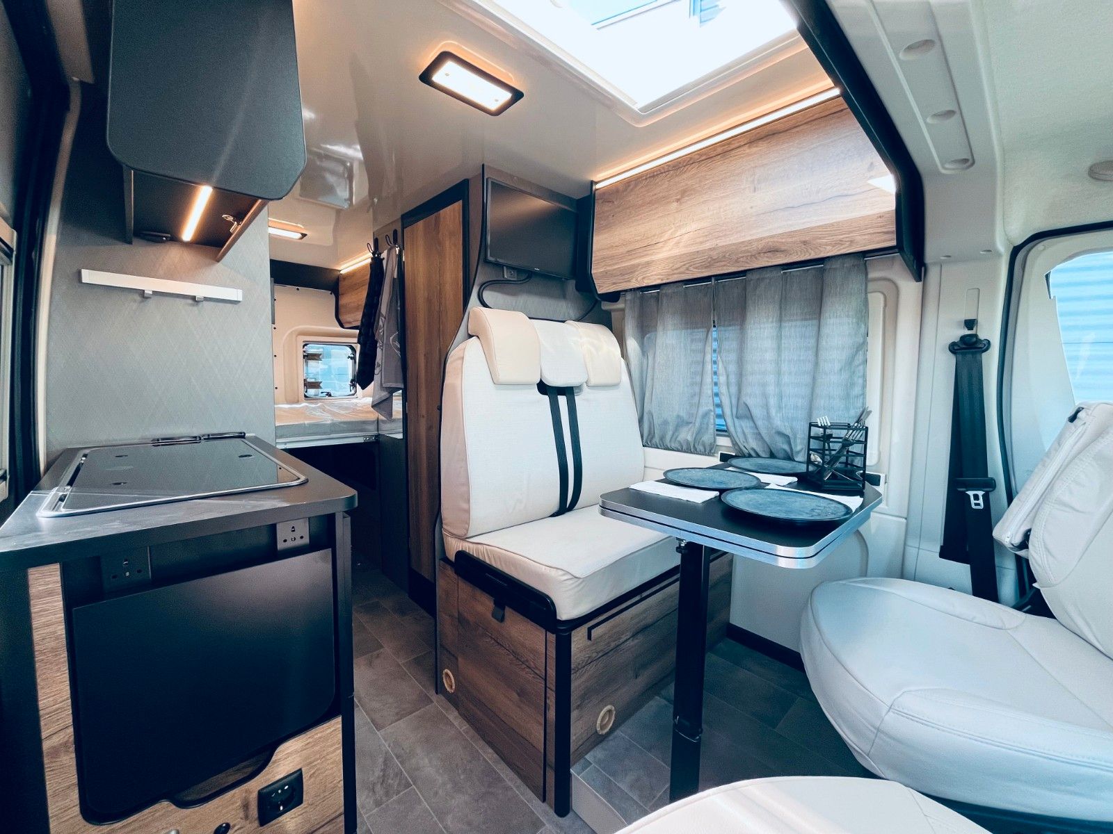 Fahrzeugabbildung XGO X-Van 2 Modell 2026 HERBST DEALS AUTOMATIK