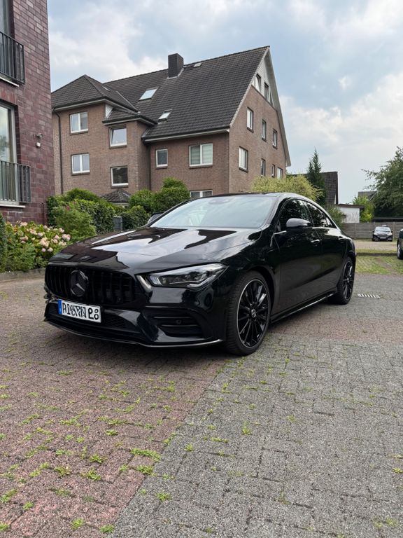 Image of Mercedes-Benz CLA 250