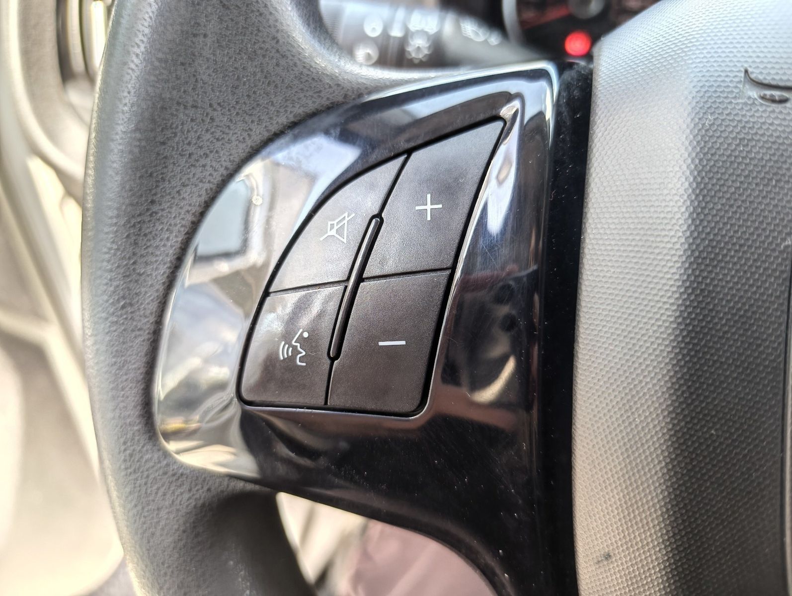 Fahrzeugabbildung Fiat Doblo Kombi Maxi SX 1.6 Mjet