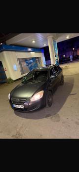 Kia cee'd / Ceed Sporty Wagon 1.4 CVVT EX EX - Kia aus 2009: Cee D Sporty Wagon