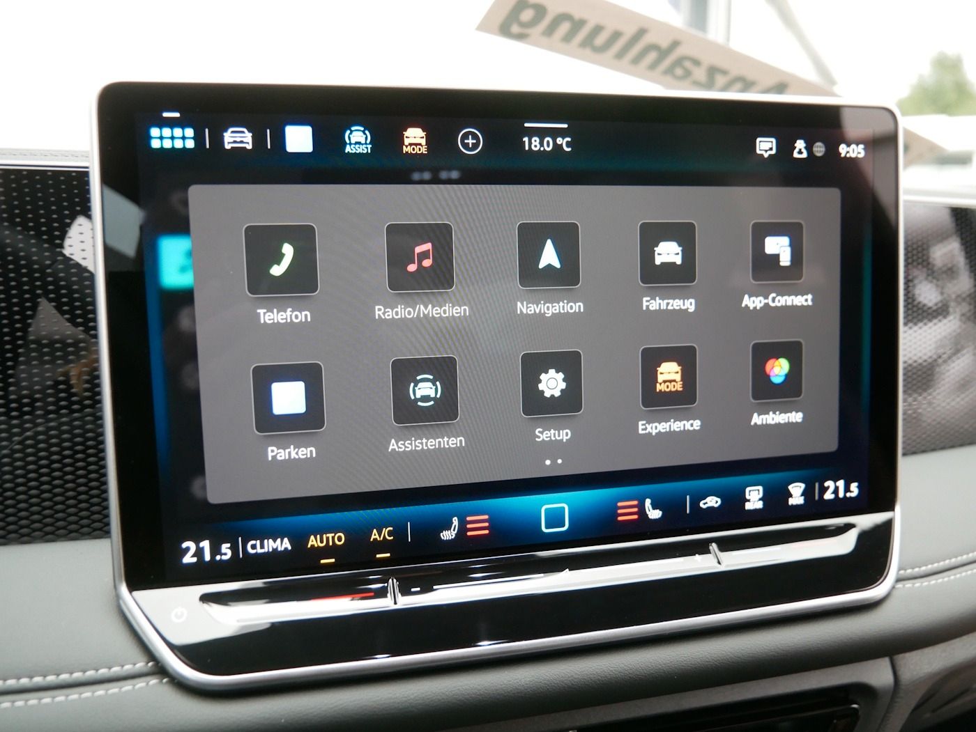 Fahrzeugabbildung Volkswagen Tiguan 2.0 TDI GOAL NEU55T AHK MATRIX DSG ACC AL