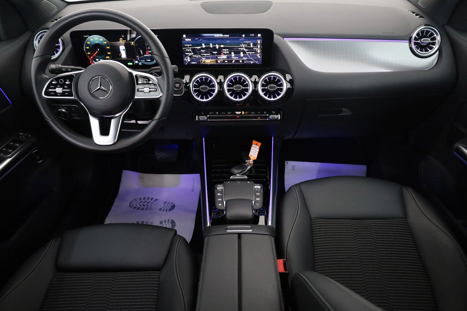 Fahrzeugabbildung Mercedes-Benz EQA 250 Progressive,T.Leder,Navi,LED,SH,Kamera