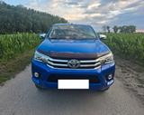 Toyota Hilux 2.4 D 110 kW - blaue Toyota Hilux