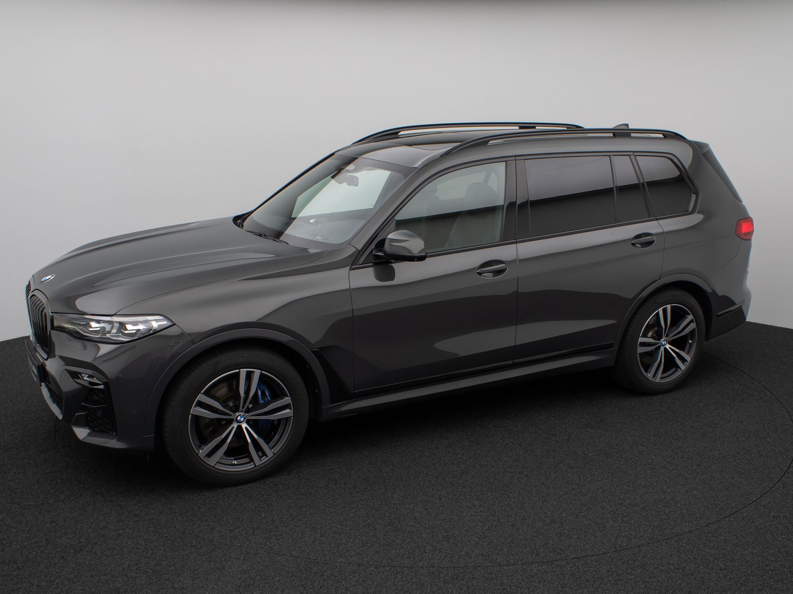 Fahrzeugabbildung BMW X7 xD40d M Sport Panorama 360° SoftCL HUD DAB