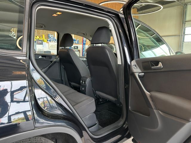 Volkswagen Tiguan *NAV*TEMPO*2-ZONEN*SitzHZ*PCD*TÜV 527*