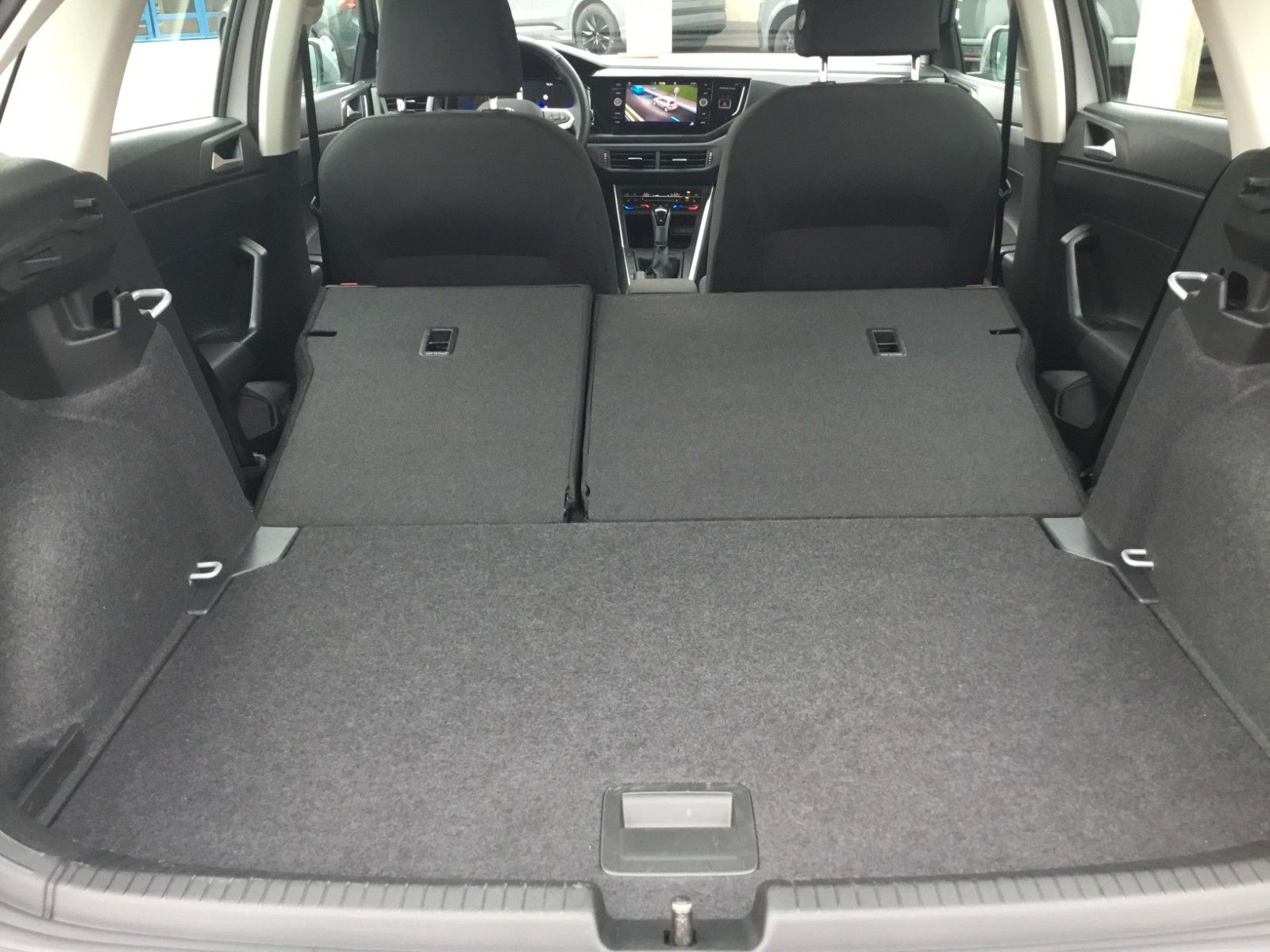 Fahrzeugabbildung Volkswagen Polo 1.0 TSI DSG Life+LED+Kamera+AppConnect+ACC