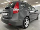 Hyundai i30 CW 1.6 16V AUTOMATIK KLIMA SHZ ALU TÜV/06.20 - gebrauchte Hyundai i30 aus dem Jahr 2011