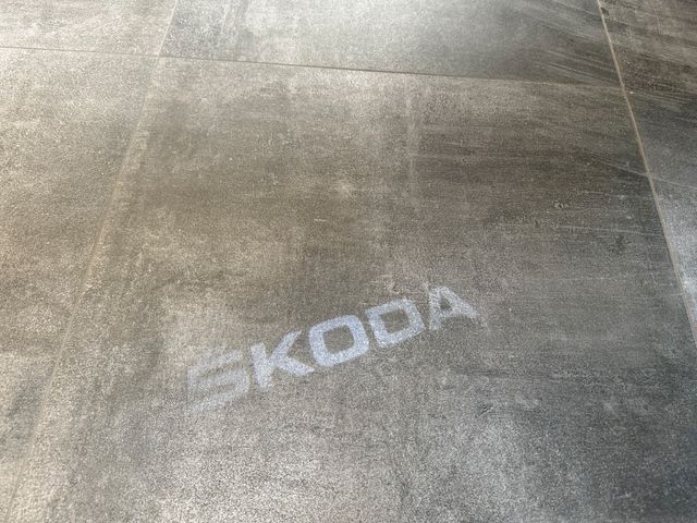 MYAUTOCENTER – Gebraucht- und Jahreswagen mit Werkstattservice in Pfaffenhofen Skoda Kodiaq Tour 4x4 *1. Hand*AHK*Klima*SmartLink*LED