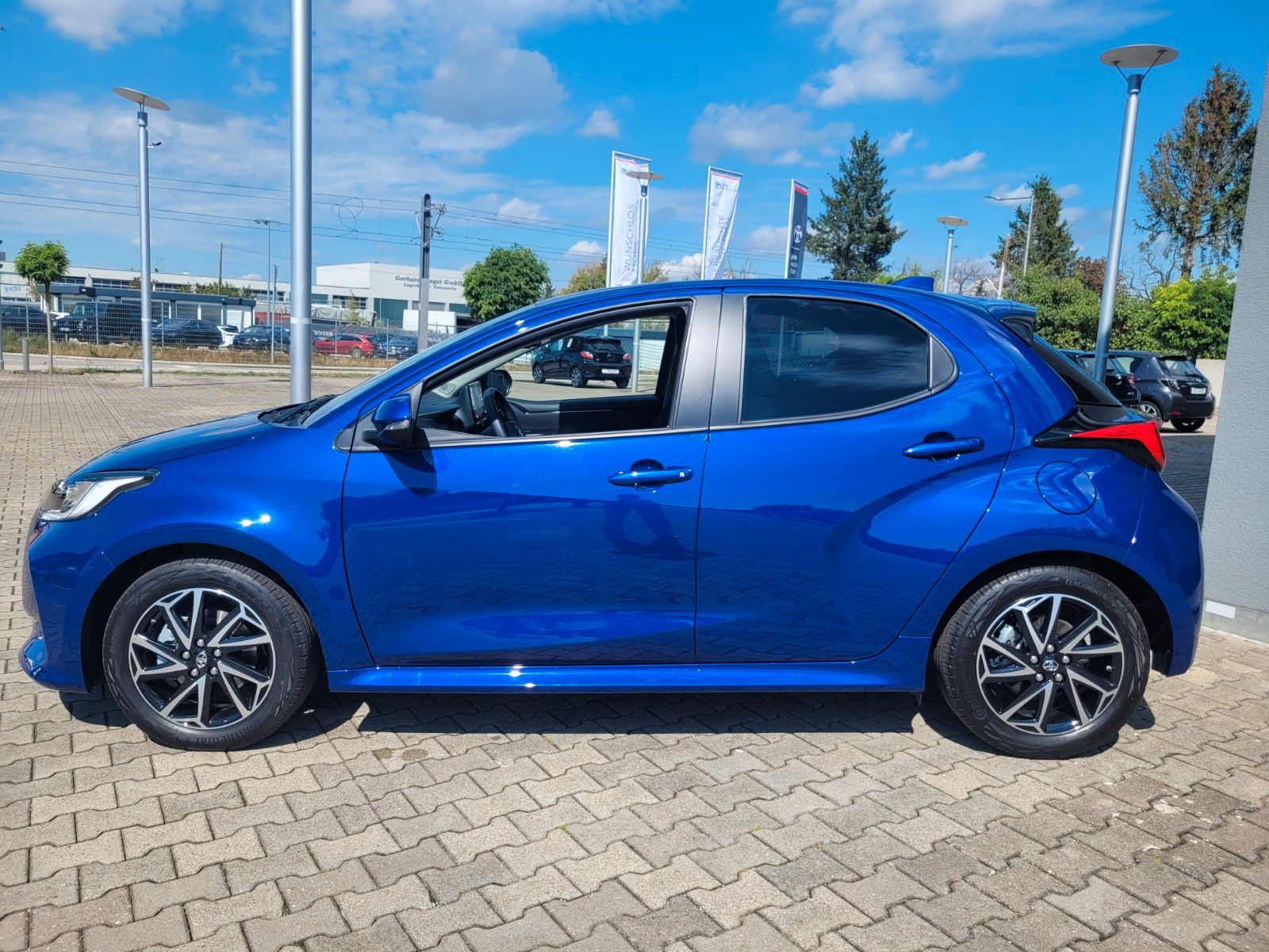 Toyota Yaris 1.5l Hybrid Comfort*Kamera,SHZ,Alufelgen* imagem 2