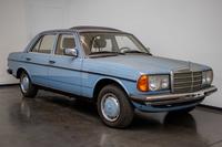 Mercedes-Benz 230E W123 GARAGENFUND SSD Automatik AHK