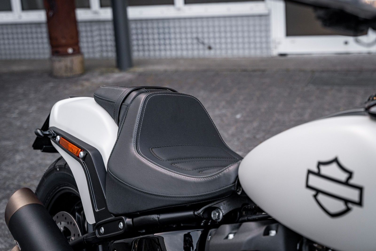 Fahrzeugabbildung Harley-Davidson FXFBS FAT BOB 114 CUI SOFTAIL - Jekill & Hyde