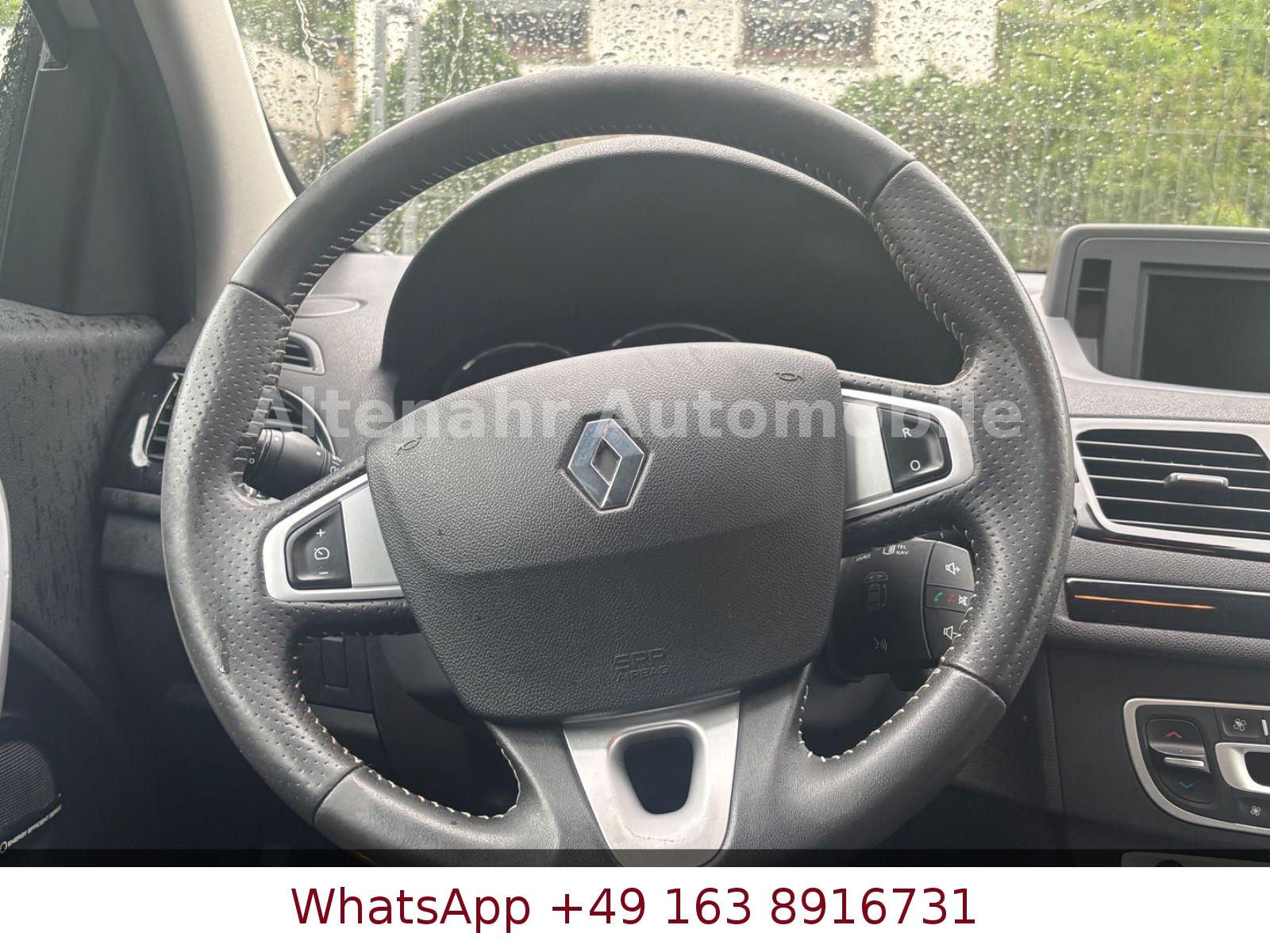 Renault Megane 2011 — photo 7