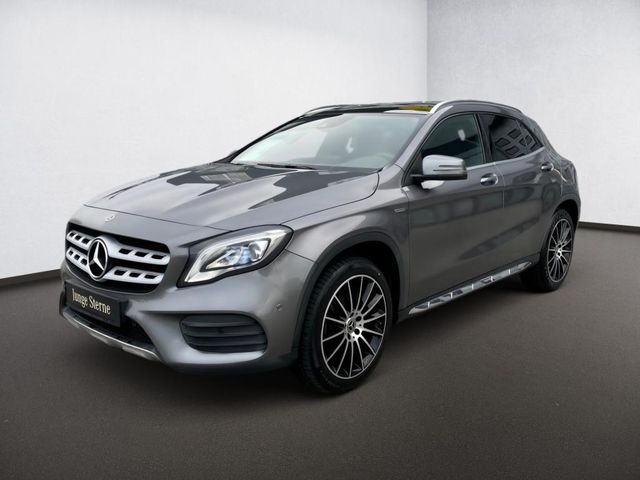 Mercedes-Benz GLA 200 Sport Utility Vehicle PEAK *Pano*AMG*AHK