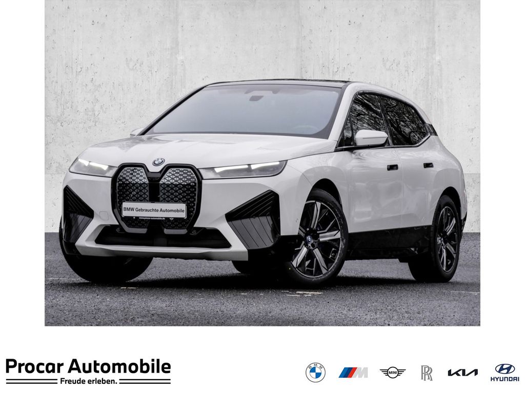 BMW iX