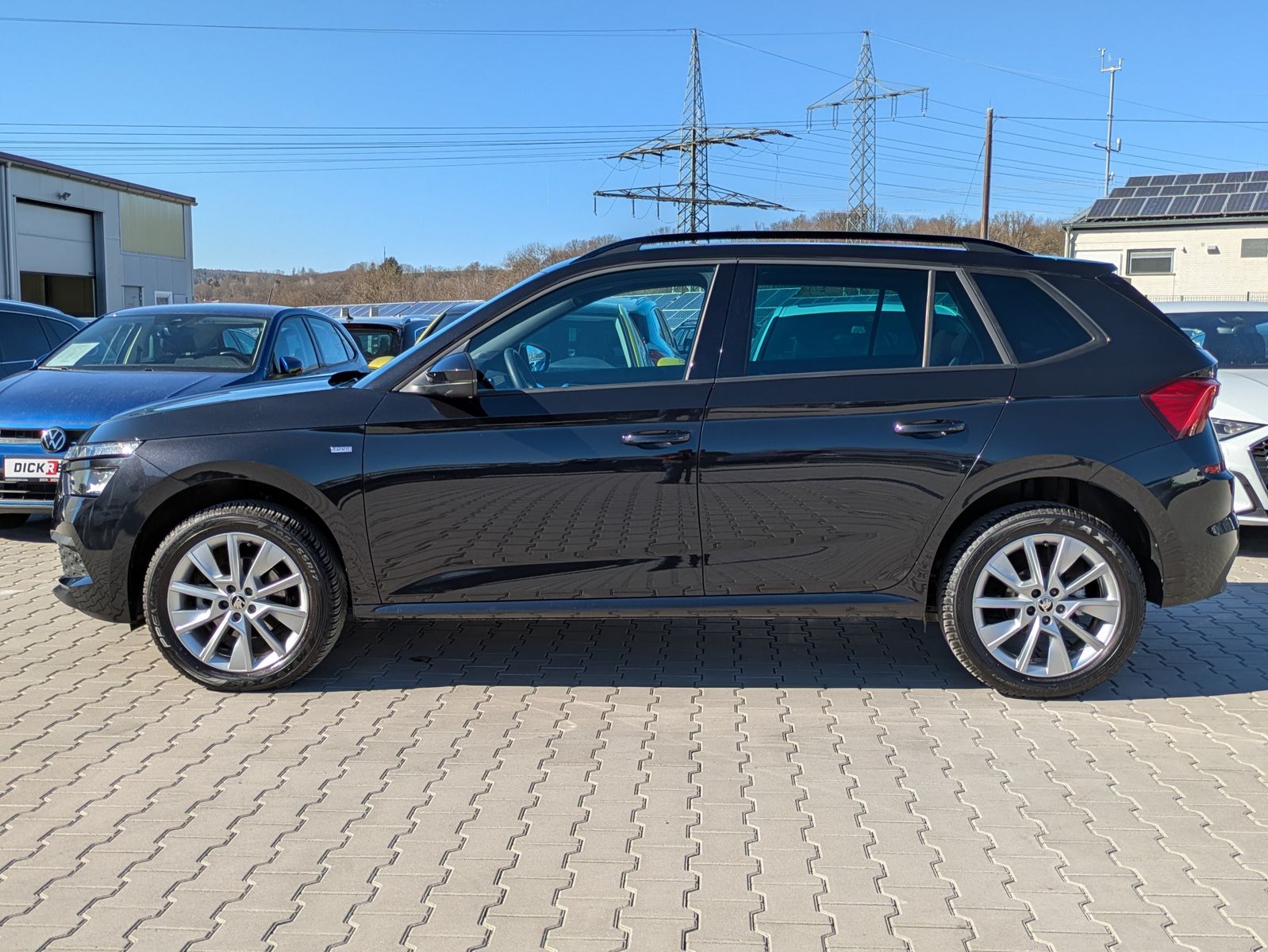 Fahrzeugabbildung SKODA Kamiq 1.0 TSI Tour DSG LED*PANO*SMART LINK*CAM
