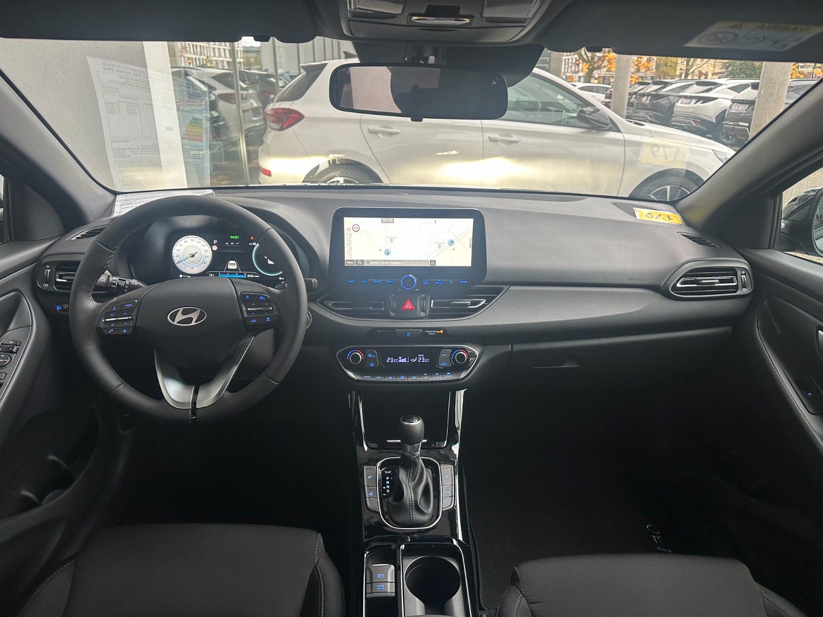 Fahrzeugabbildung Hyundai i30 Kombi Advantage Plus 1.0l DCT Navi/Toterw.!