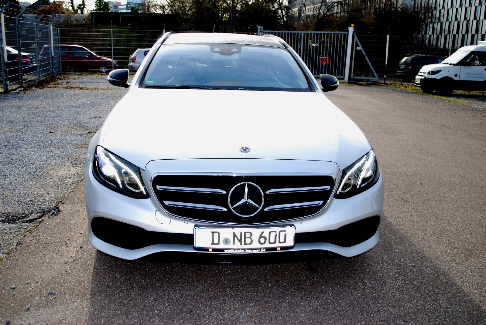 Mercedes E 300 - 1