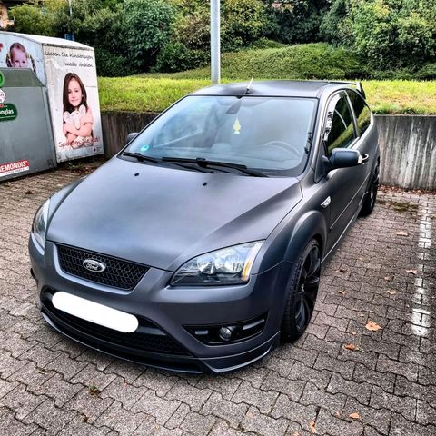 Ford Focus ST MK2 vor Facelift